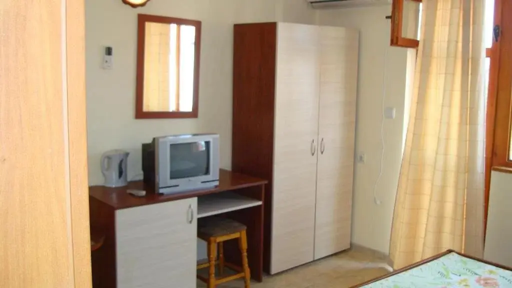 Равда: Guest House Alberto