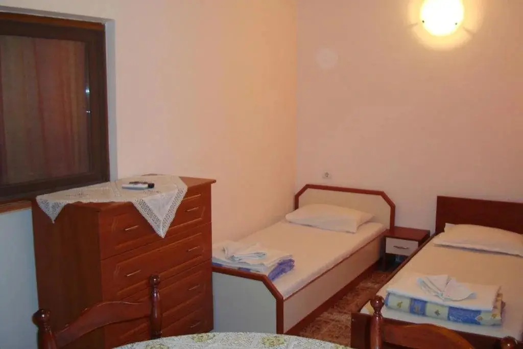 Равда: Guest House Alberto