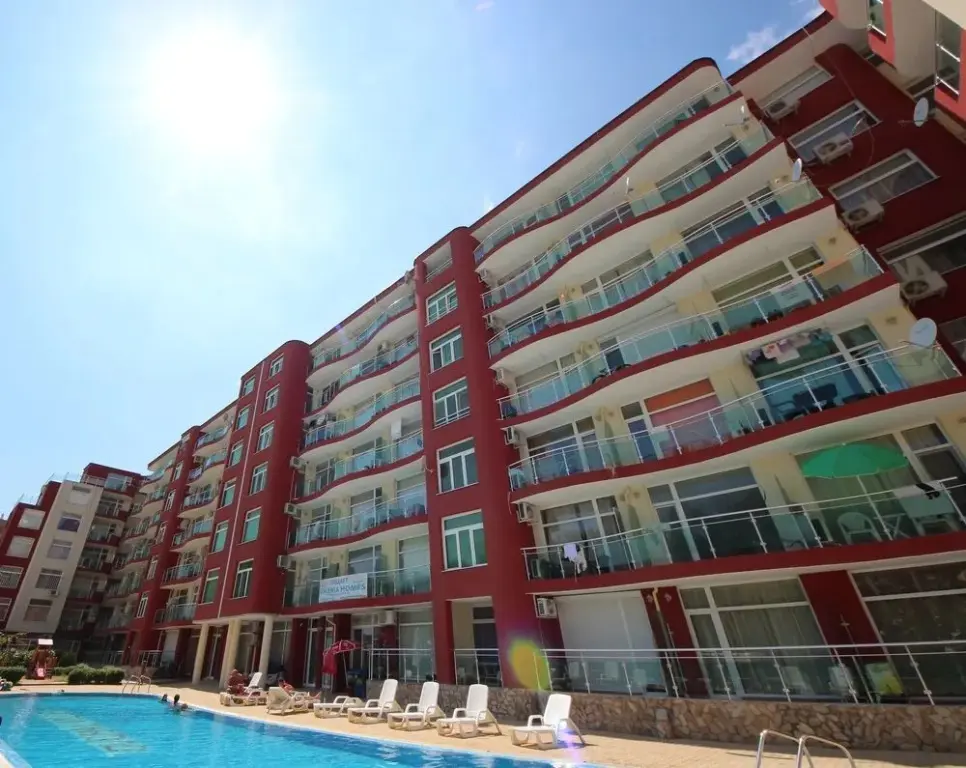 Солнечный берег: Menada Global Ville Apartments