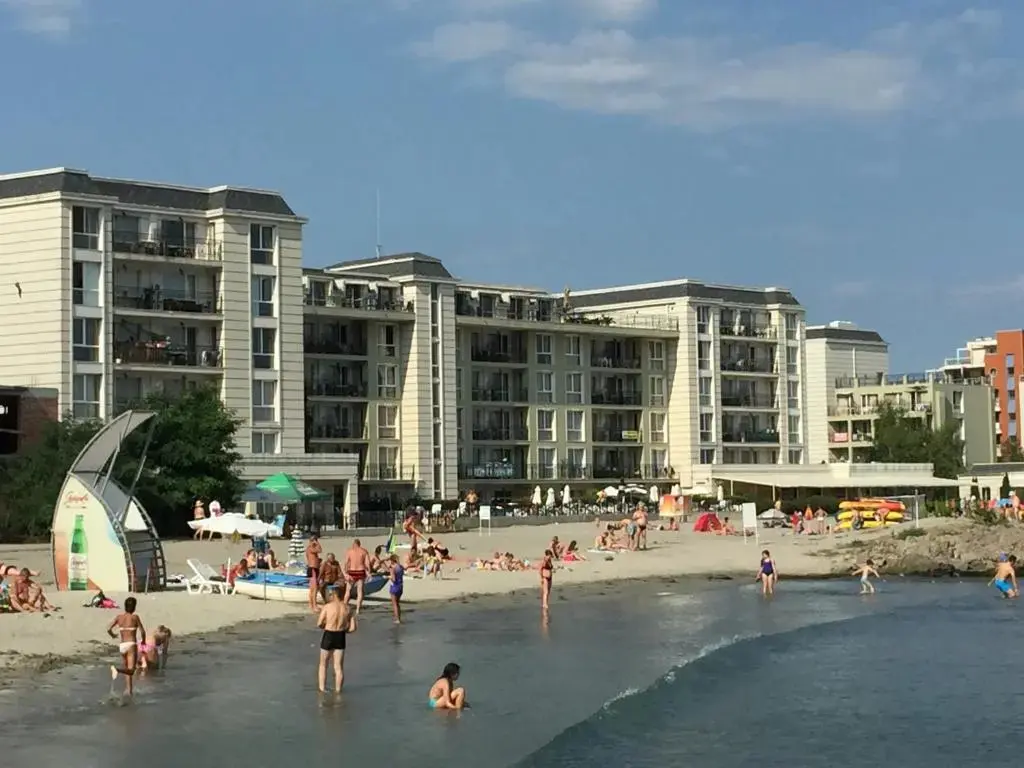 Поморие: Apartments Helios