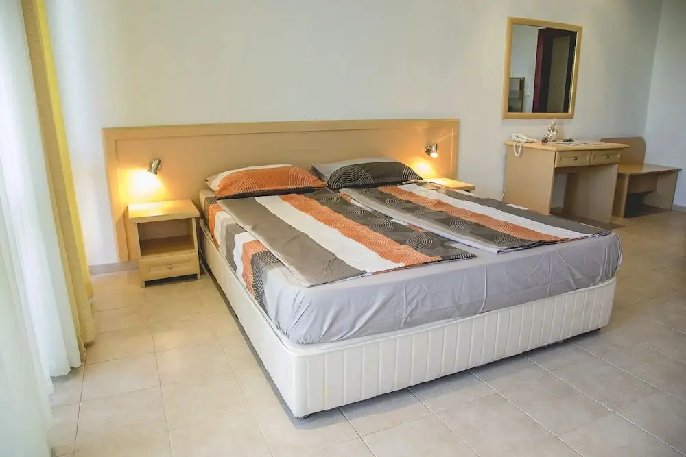 Солнечный берег: Hotel Planeta Studio