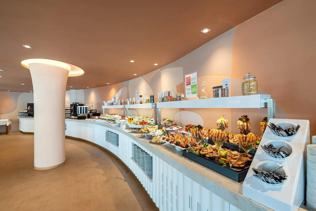 Солнечный берег: Zenith Hotel
