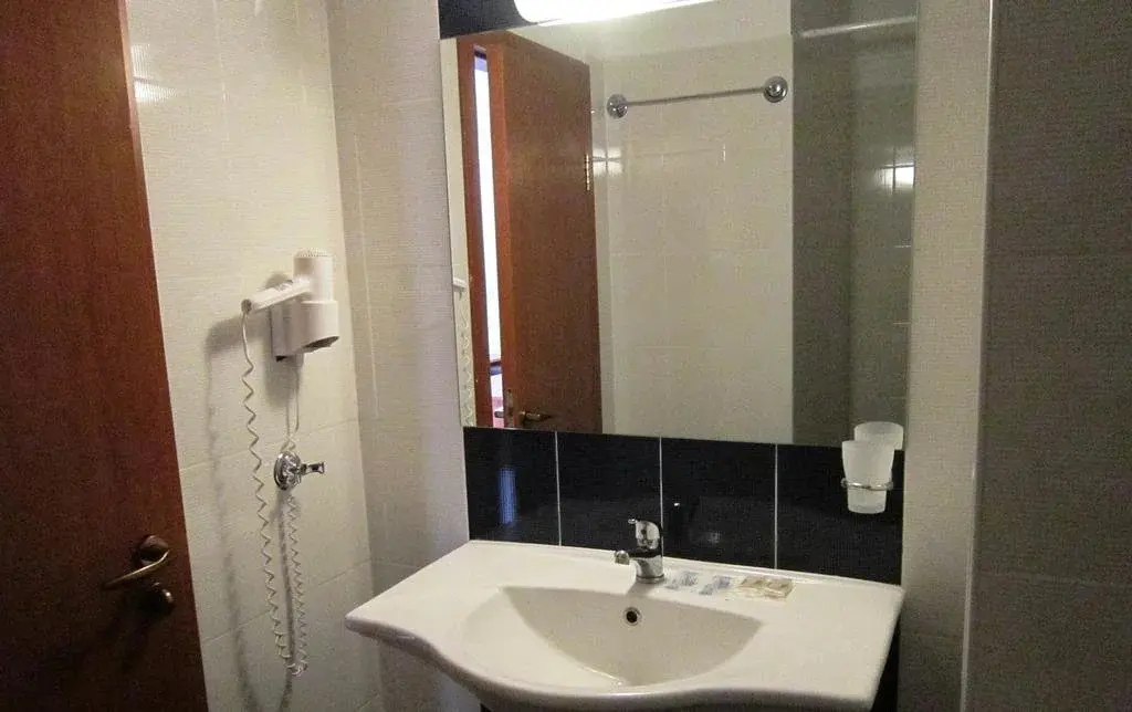 Несебр: Hotel Lira
