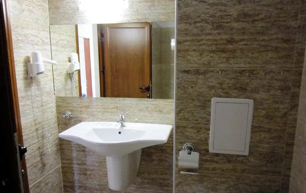 Несебр: Hotel Lira