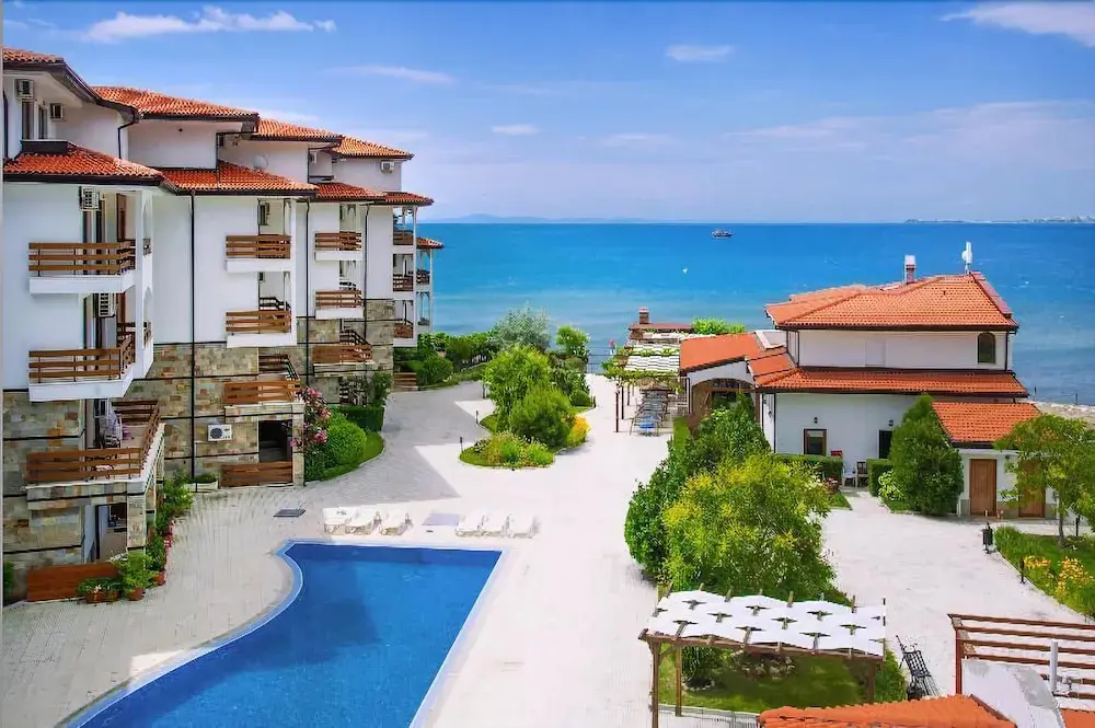 Елените: Robinson Vip Apartments