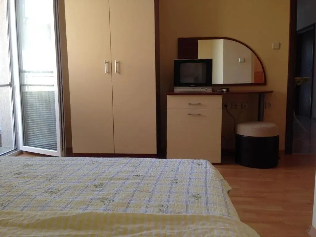 Лозенец: Guest House Kostadinovi