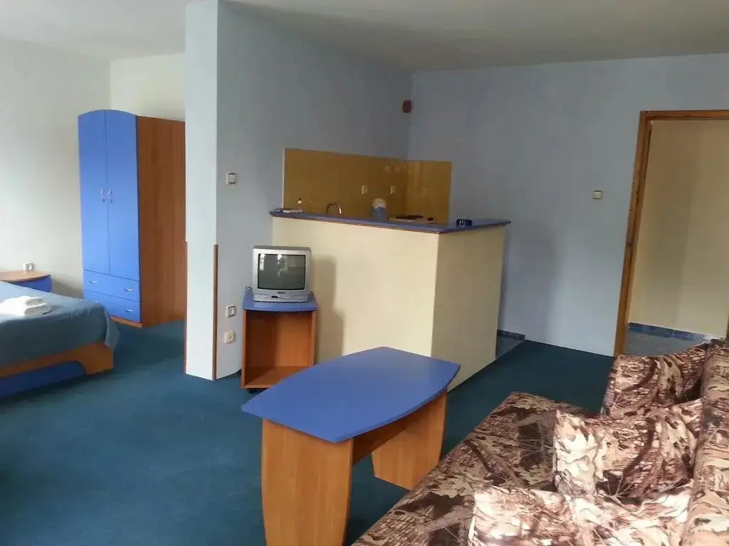 Поморие: Nely Family Hotel