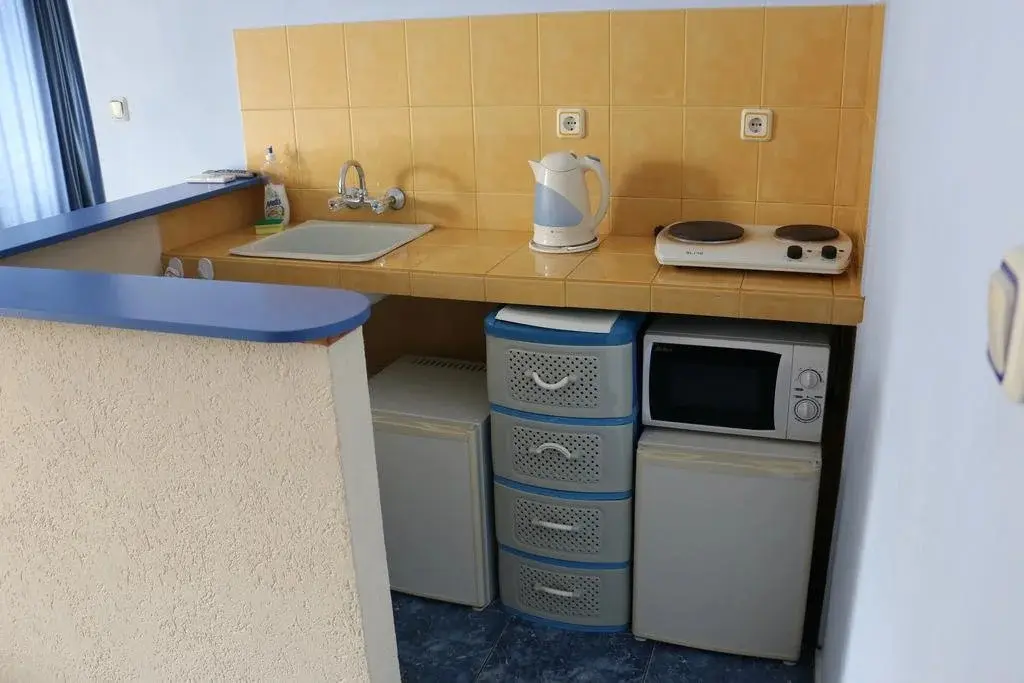 Поморие: Nely Family Hotel