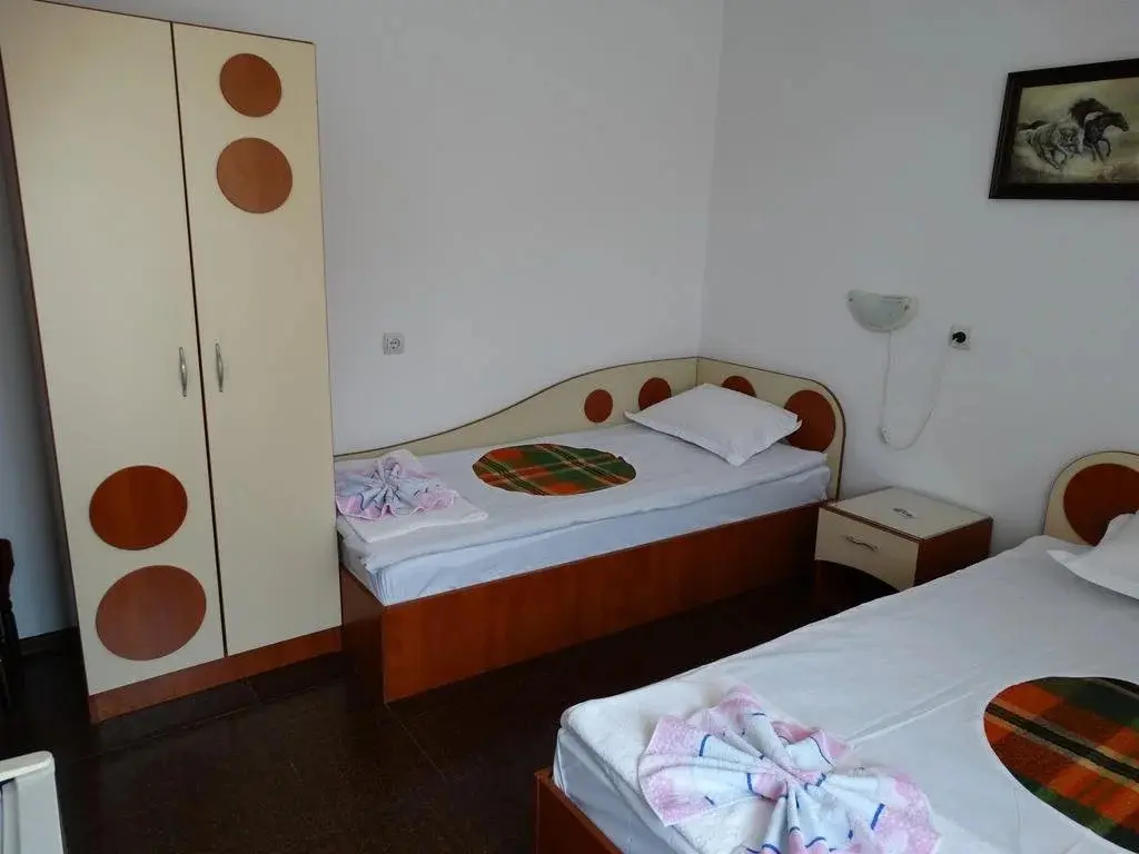 Китен: Guest House Rositsa