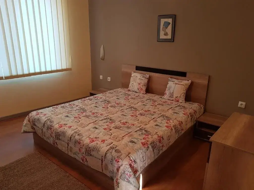 Варна: Hotel Flirt