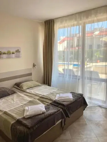Созополь: Apartments In Villas Apolon