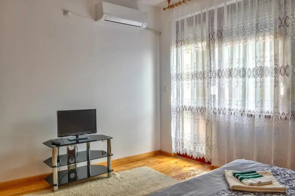 Сапарева баня: Guest House JoJi