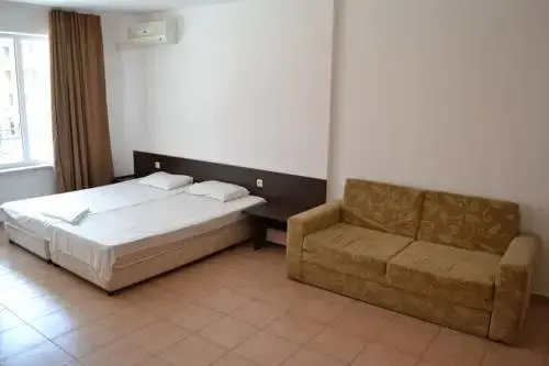 Солнечный берег: Forum Apartment