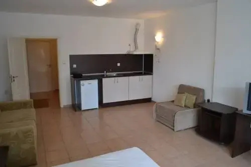Солнечный берег: Forum Apartment