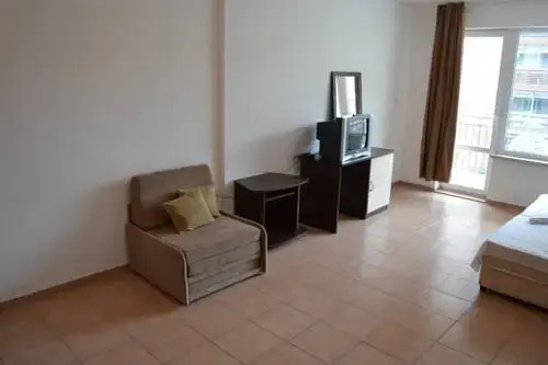 Солнечный берег: Forum Apartment