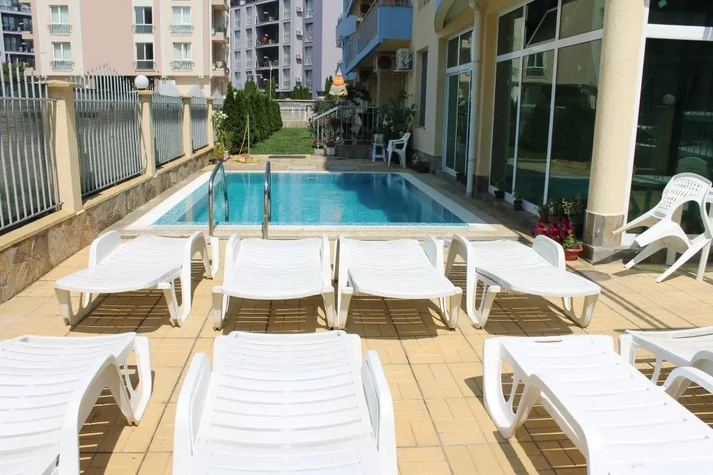 Солнечный берег: Aqua Blue Apartments