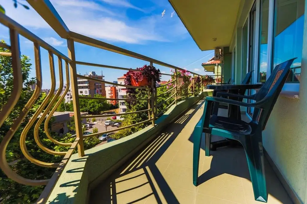 Несебр: Guest House Ekaterina