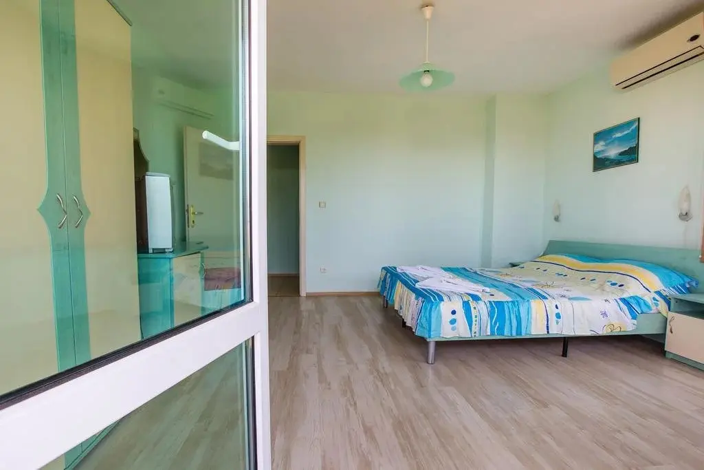 Несебр: Guest House Ekaterina