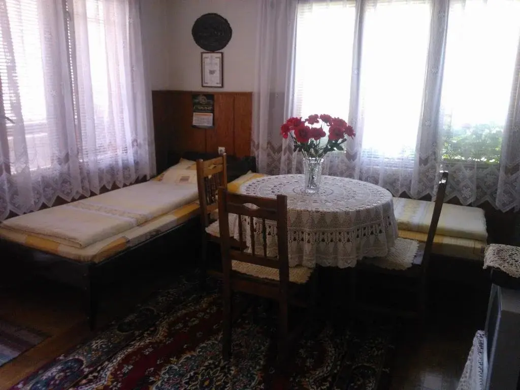 Троян: Villa Lalka
