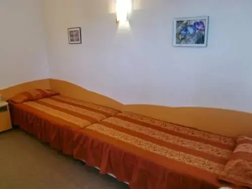 Солнечный берег: Guest House Granat