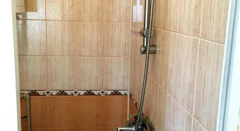 Ахтопол: Hotel VALDI