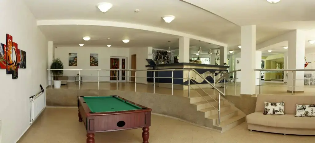Китен: Hotel Marina