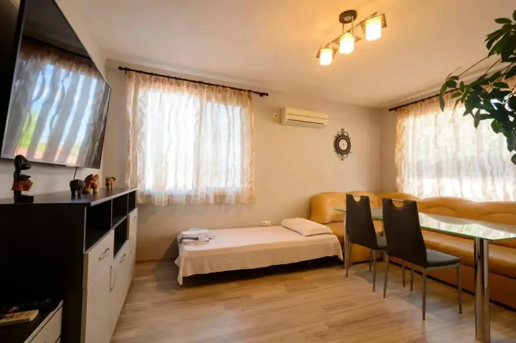 Лозенец: Apartment Yanevi