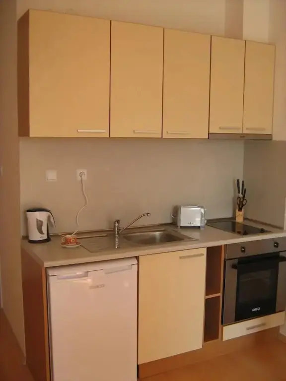 Тънково: Quiet Family Apartment In Sunny Day