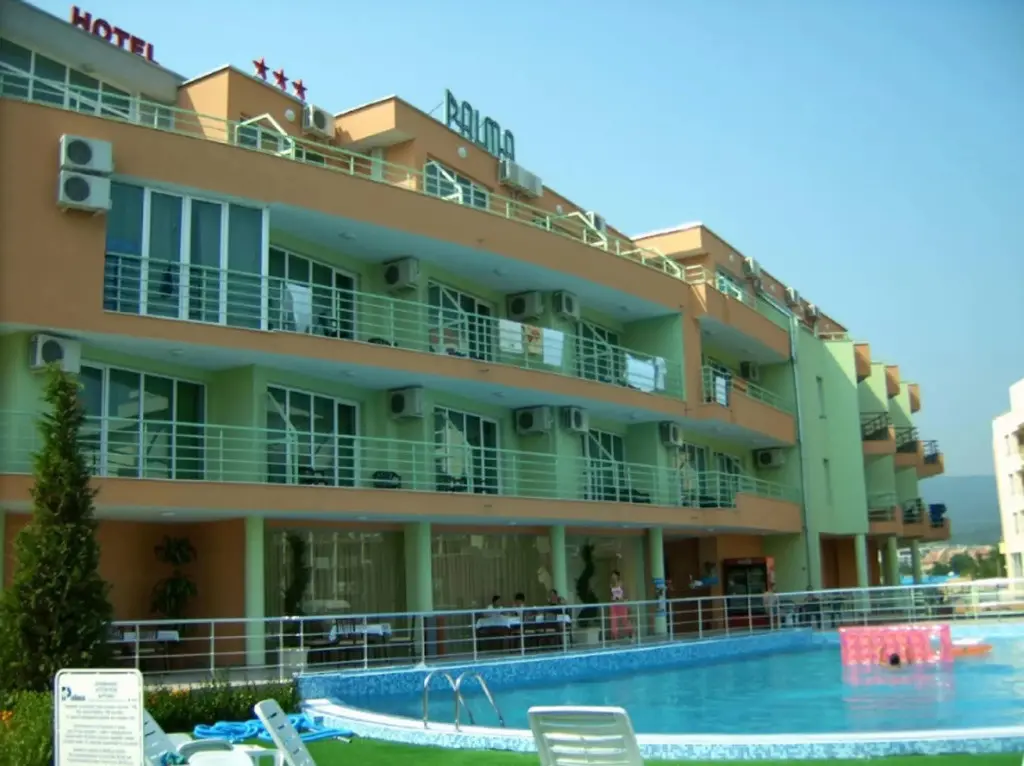 Солнечный берег: Sb Rentals Apartments In Blue Marine Complex