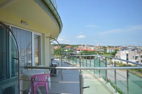 Созополь: Family Hotel Coral