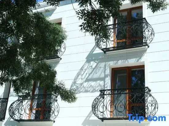 София: Mon Ami Apart in Studentski Grad Area
