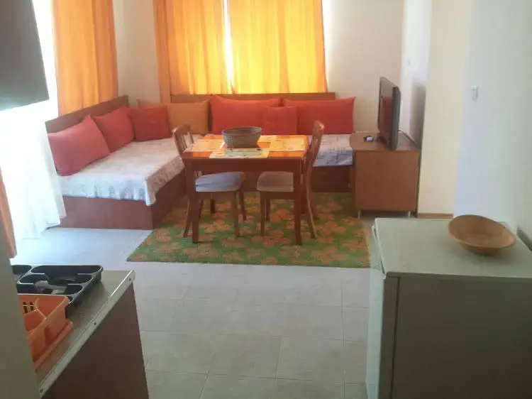 Созополь: Apartment Villa Rouge