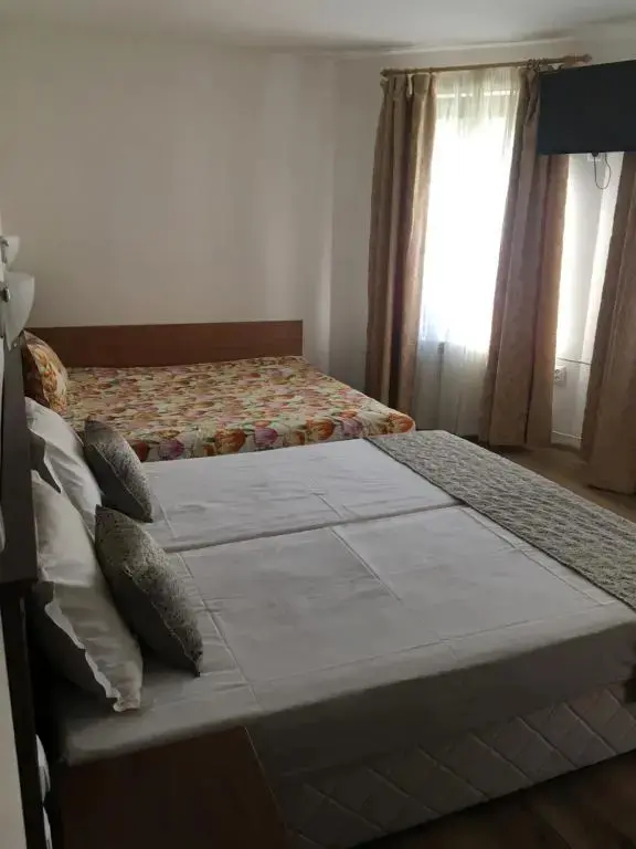 Троян: Guest House Rest