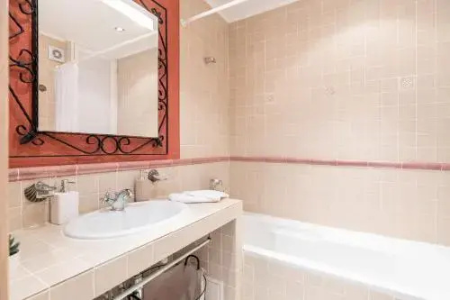Свети Влас: Royal Bay Residence and Spa