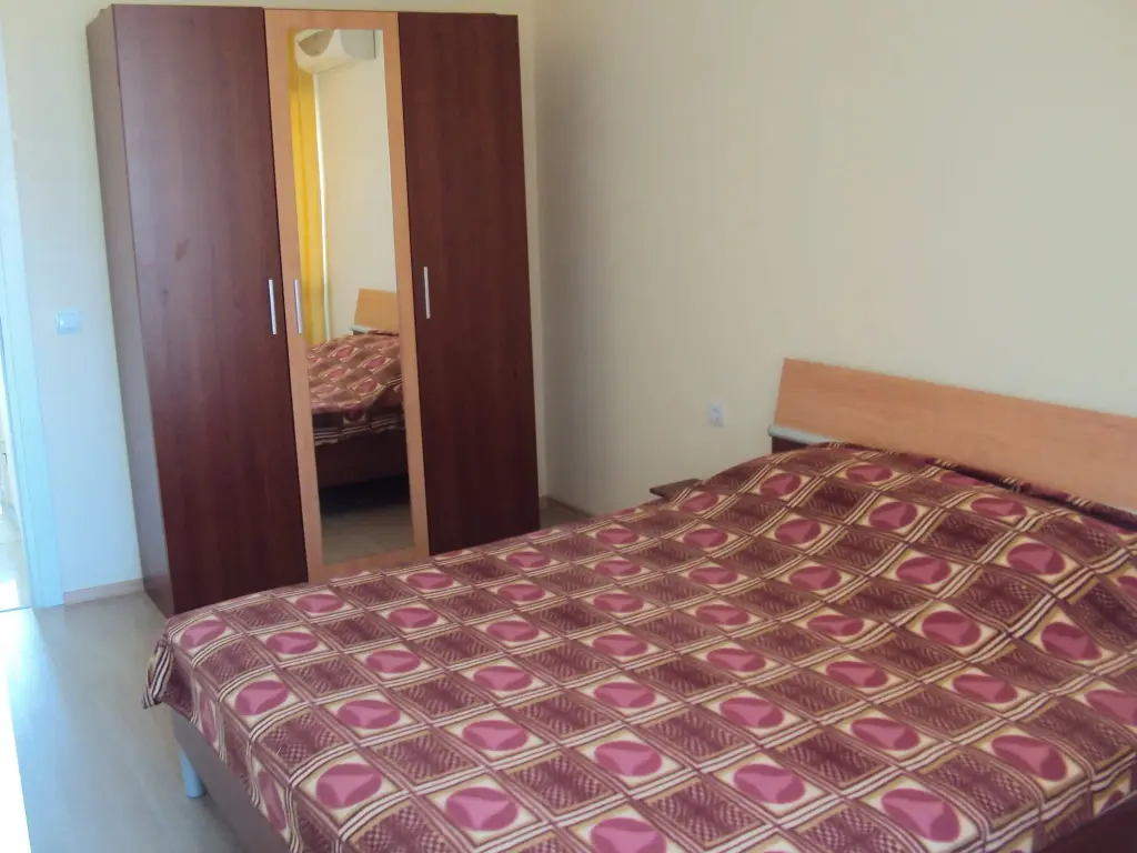 Солнечный берег: Sun City Apartments