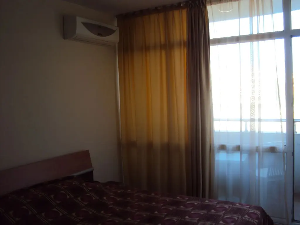 Солнечный берег: Sun City Apartments
