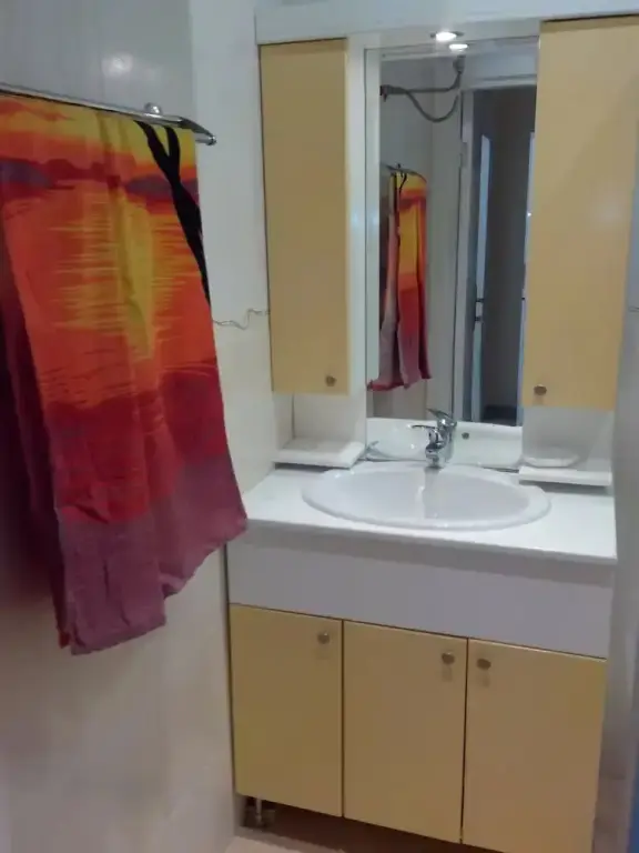 Солнечный берег: Sun City Apartments
