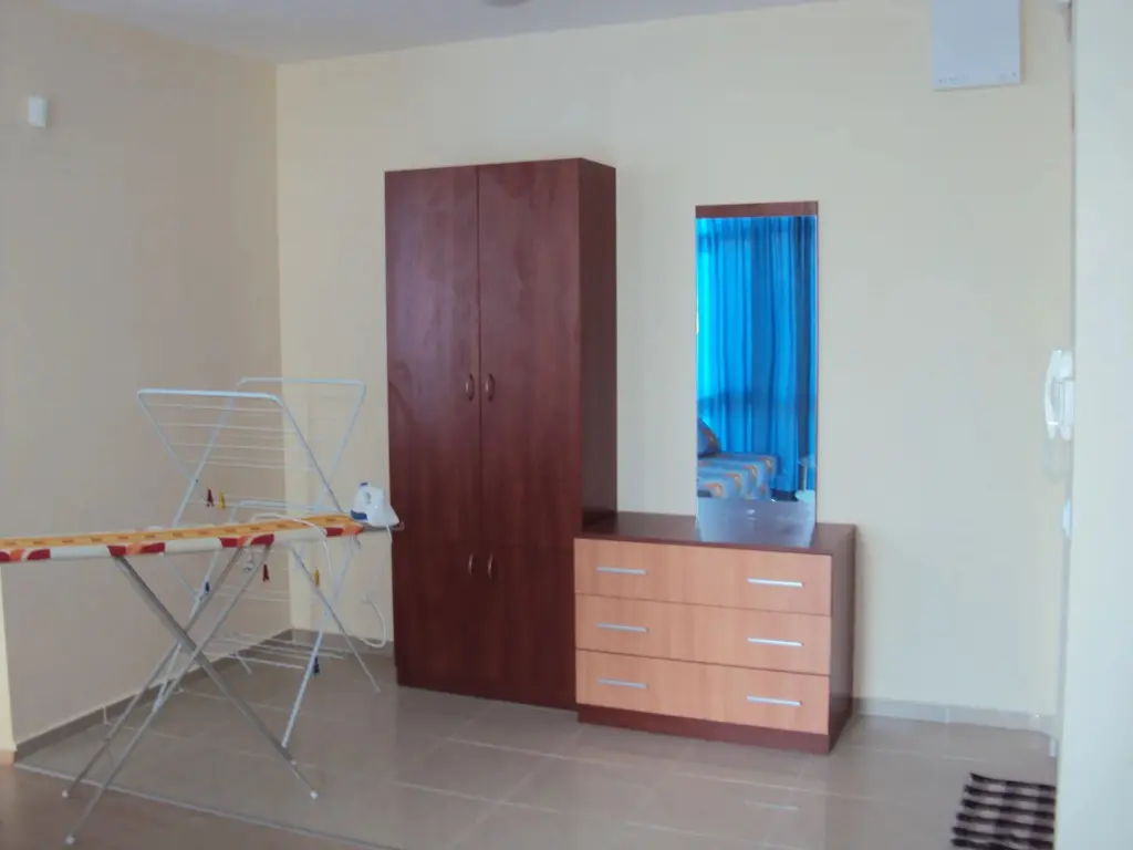 Солнечный берег: Sun City Apartments