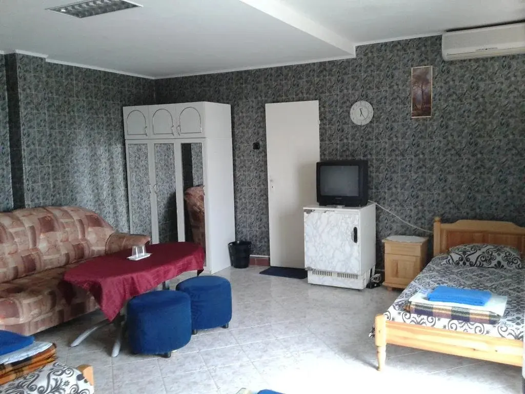 Русе: Family Hotel Shans