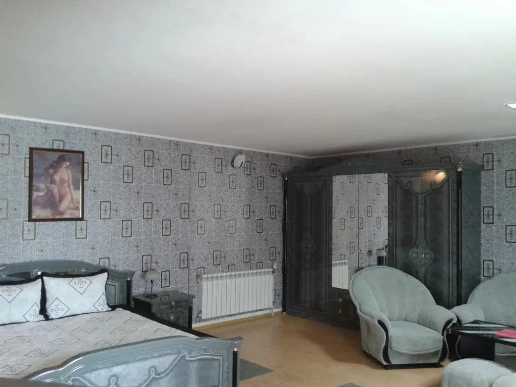 Русе: Family Hotel Shans