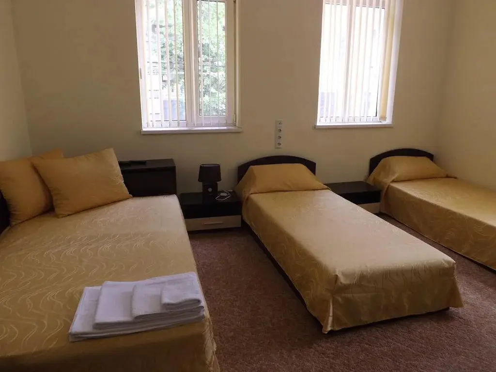 Варна: Hostel Rayska Yabalka