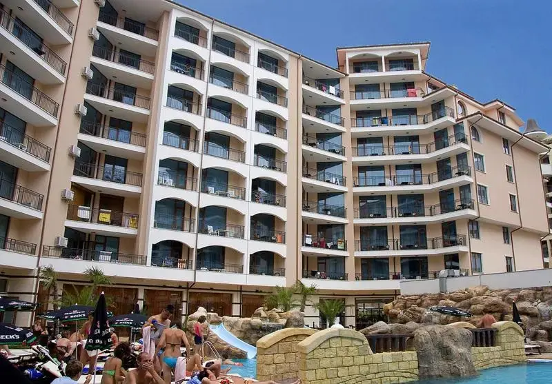 Солнечный берег: Sunny Beach Rent Apartments Karolina