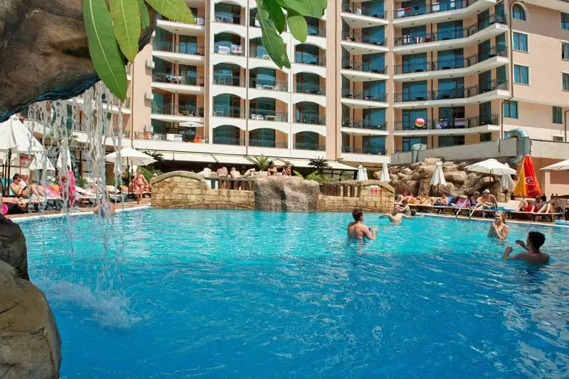 Солнечный берег: Sunny Beach Rent Apartments Karolina