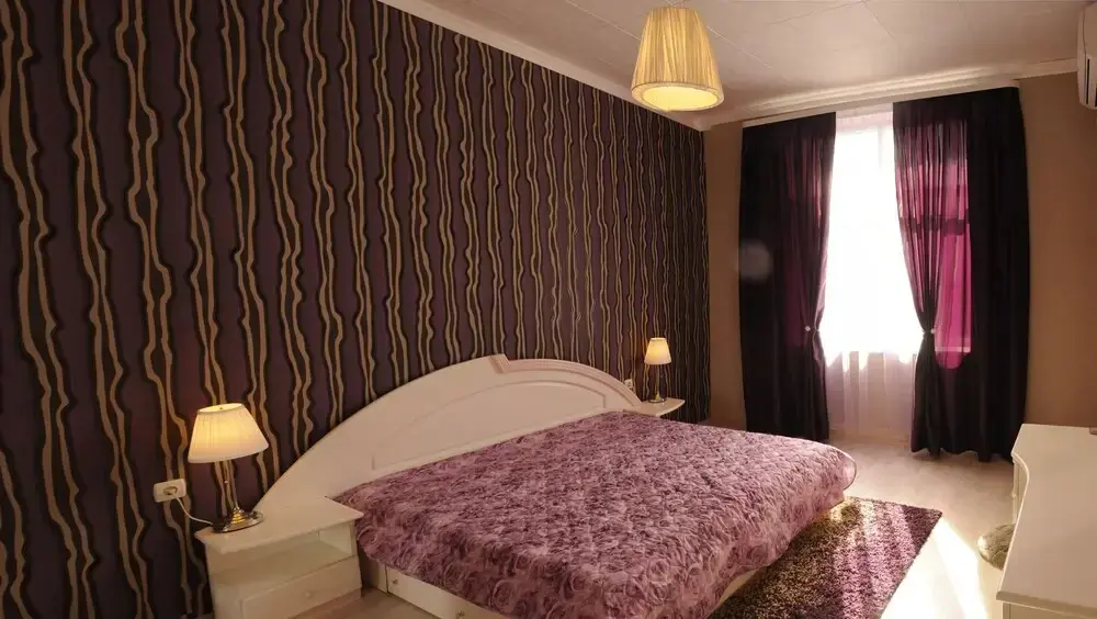 София: Emigrant apartment