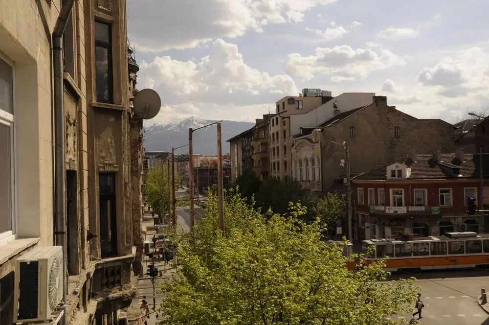 София: Emigrant apartment