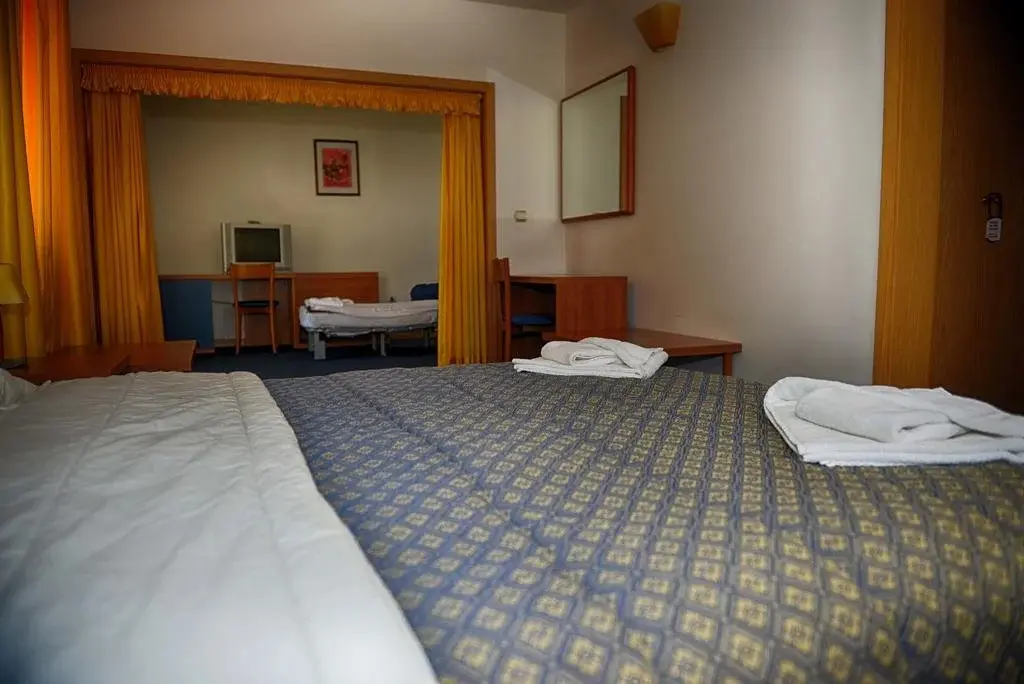 Дупница: Hotel "Luch"