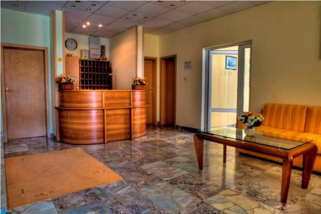 Дупница: Hotel "Luch"