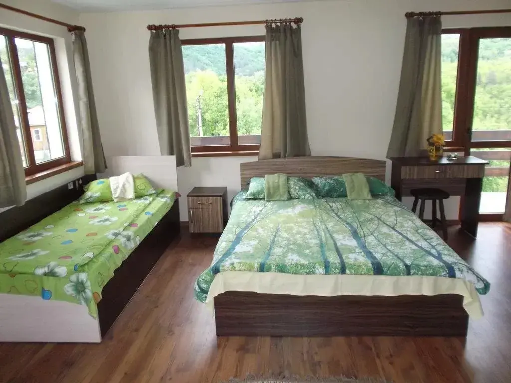 Боженци: Guest House Balkanski Kat