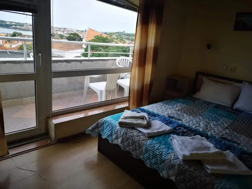 Созополь: Guest House Petrovi