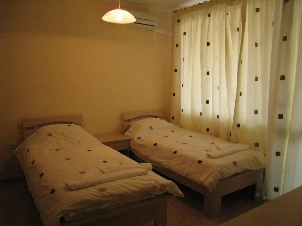 Несебр: Apollon Complex